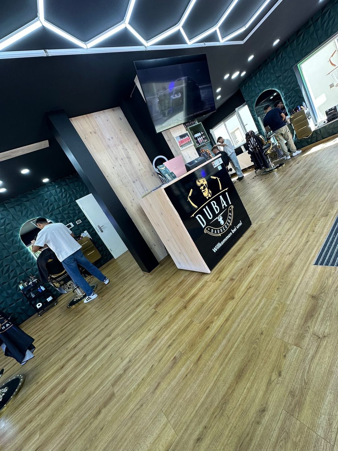 Dubai Barber